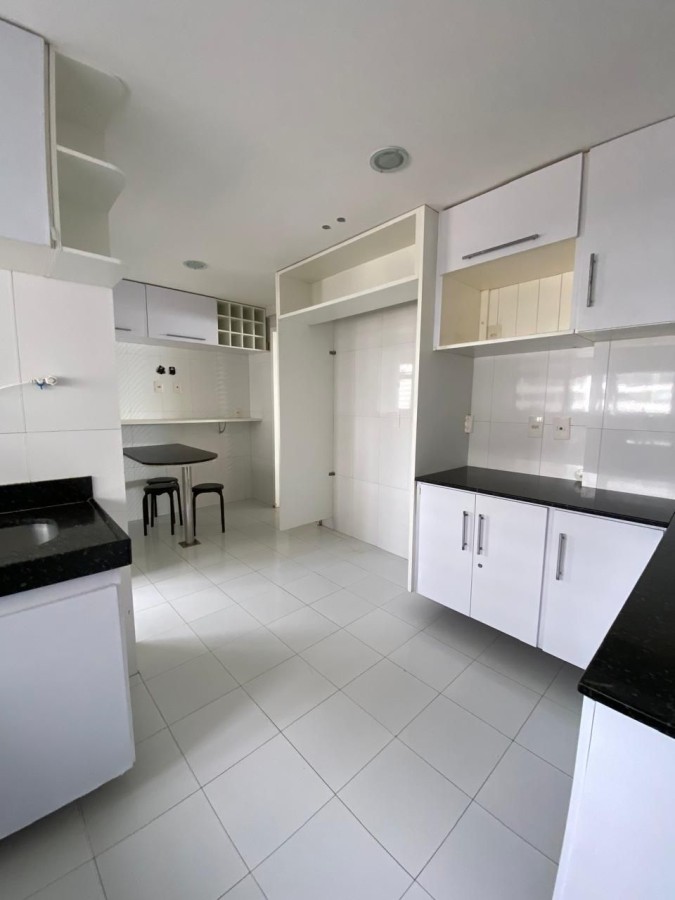 Apartamento, 3 quartos, 200 m² - Foto 2