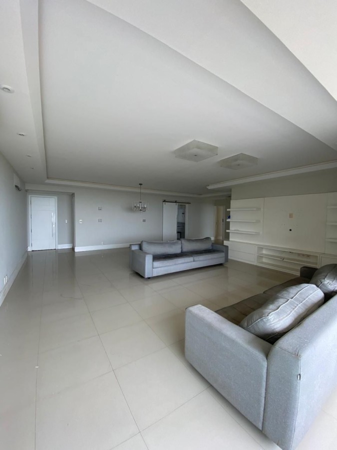 Apartamento, 3 quartos, 200 m² - Foto 1