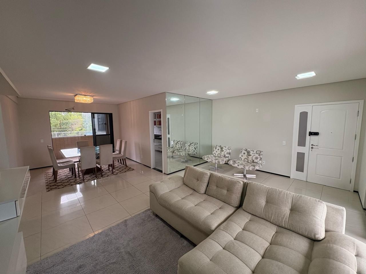 Apartamento, 4 quartos, 187 m² - Foto 2