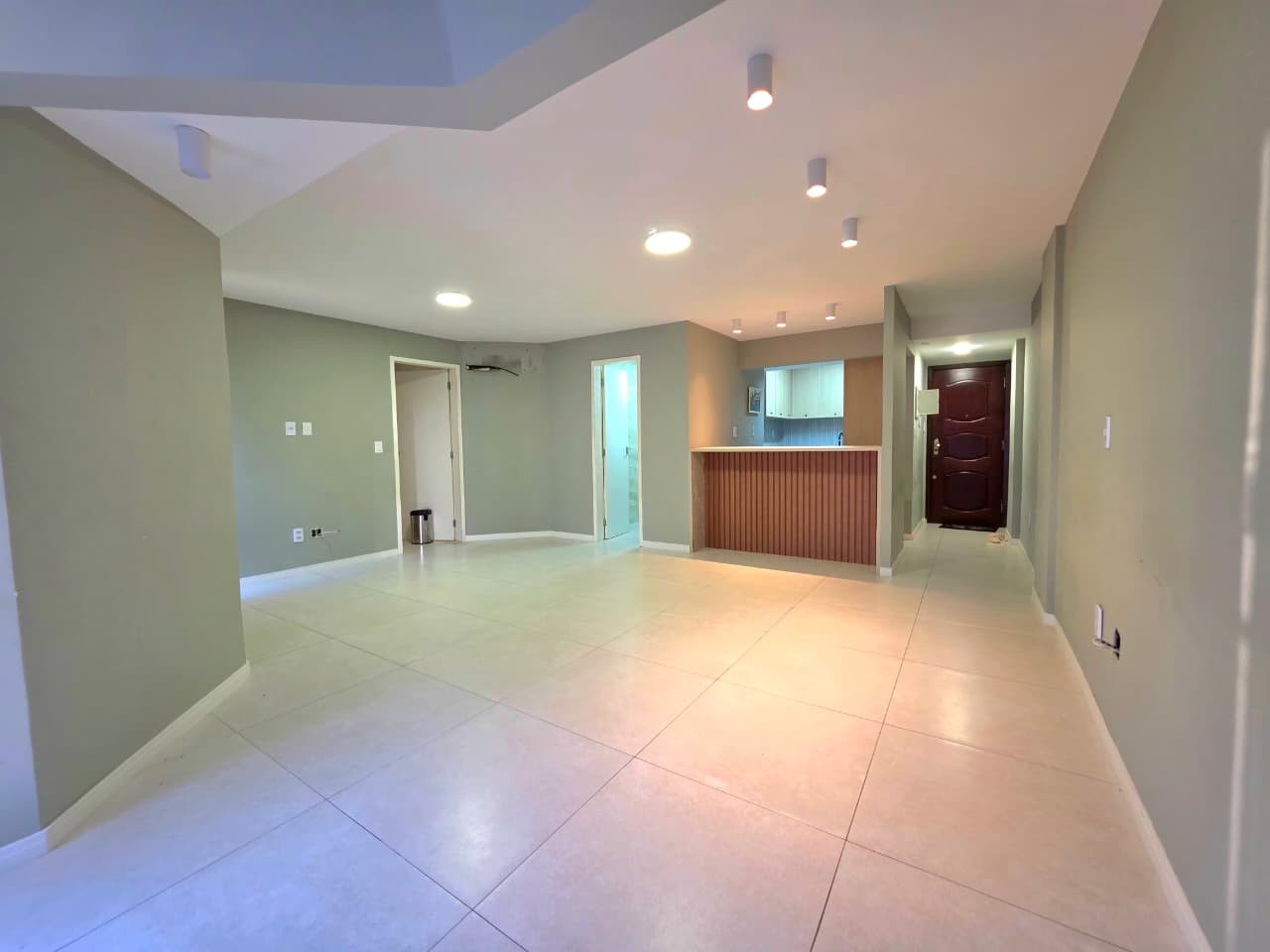 Apartamento, 3 quartos, 100 m² - Foto 1