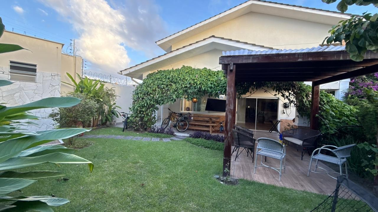 Casa, 4 quartos - Foto 1